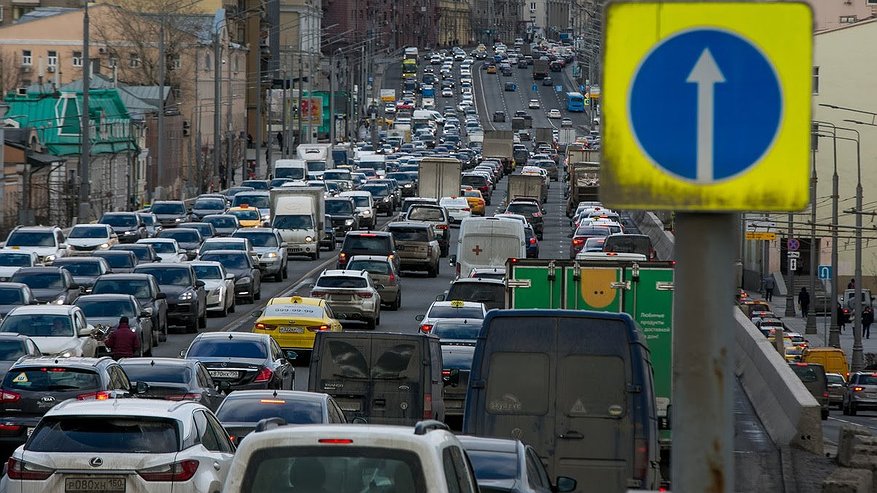 Дороги Екатеринбурга избавят от пробок с помощью камер