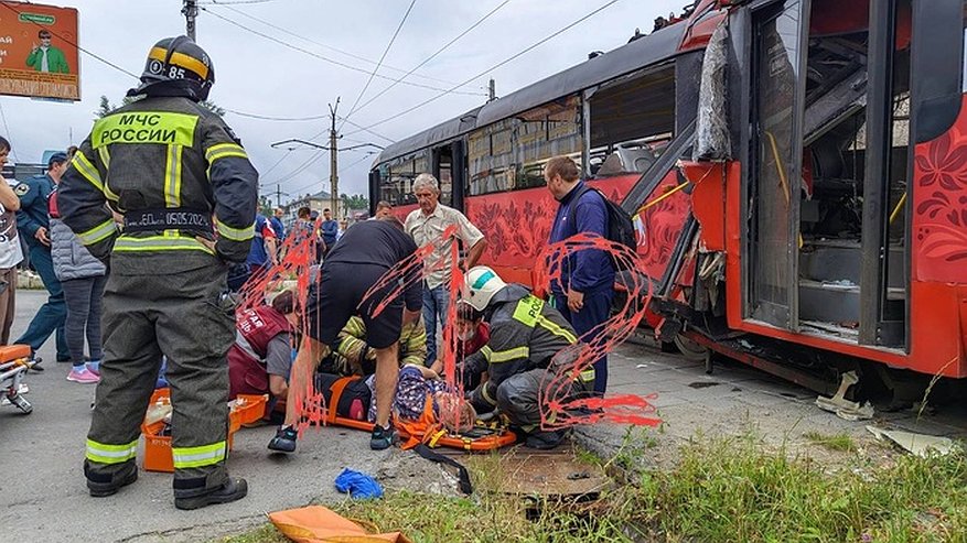На Урале столкнулись трамваи: погибла женщина