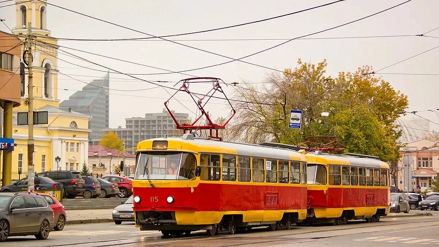 В Екатеринбурге изменится движение четырёх трамваев, один отменят