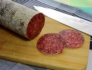 Можно смело покупать – там чистое мясо: Росконтроль назвал топ колбас