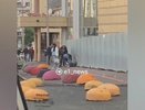 Екатеринбуржец целый час реанимировал упавшего на улице мужчину