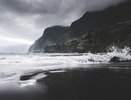 Купаться невозможно, мы все сидим на берегу: Черное море преподнесло неприятный сюрприз отдыхающим