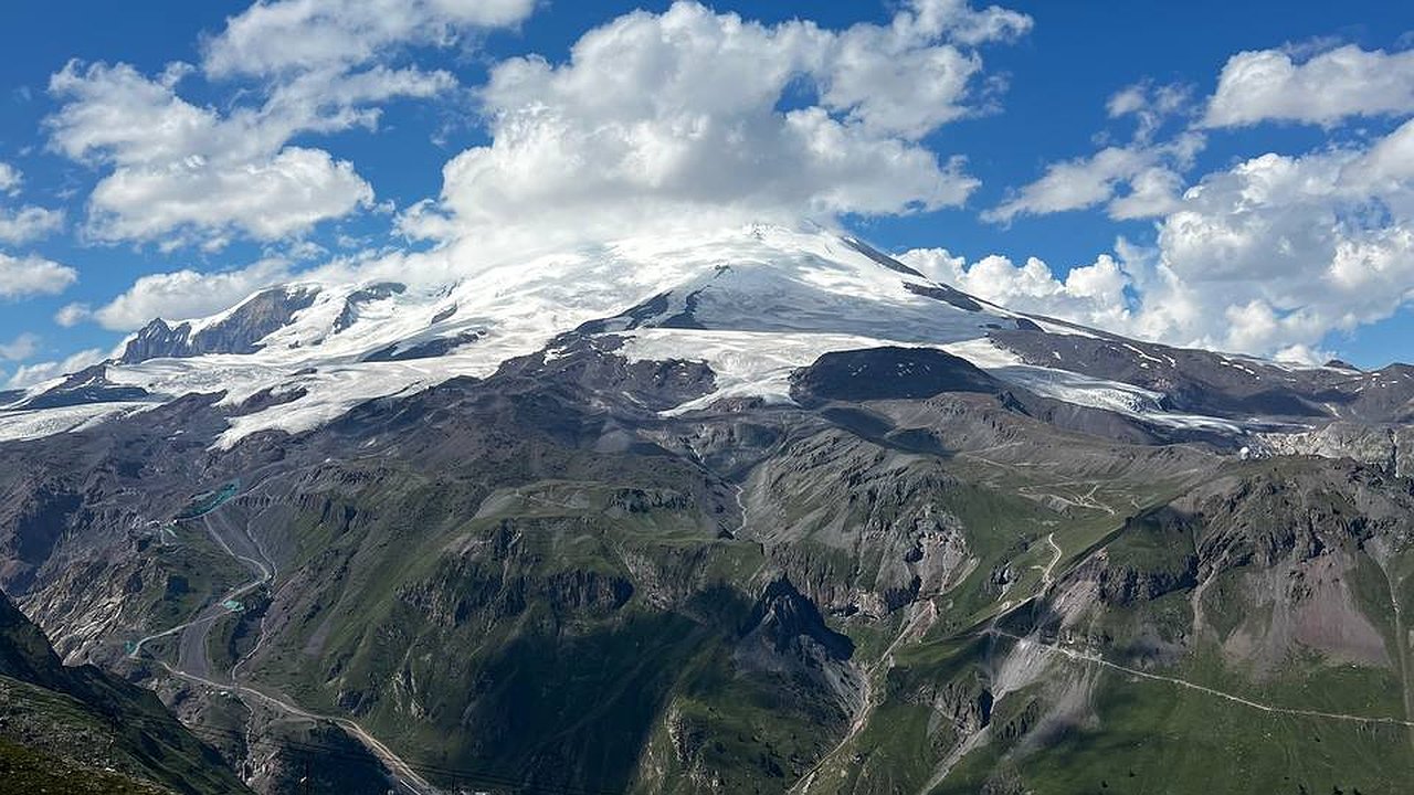 Главная картинка новости: Астрологи предрекли четырем знакам череду счастливых событий до конца 2024 года по китайскому гороскопу