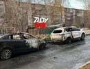 В Екатеринбурге рядом с детским садом сгорели два автомобиля