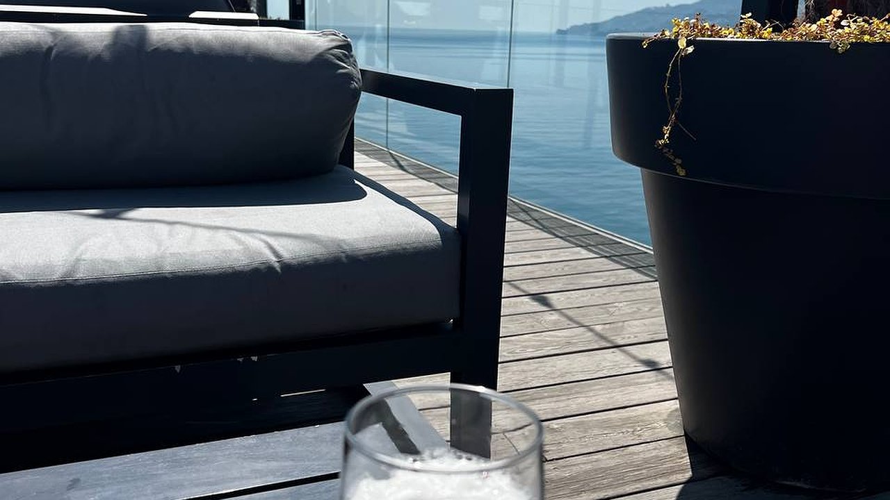 Главная картинка новости: Губительнее водки: самый вредный напиток назвали эксперты