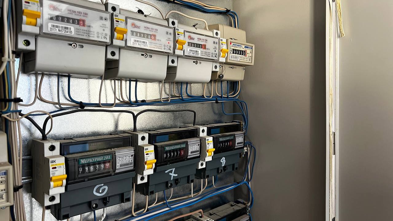 Главная картинка новости: С января для некоторых екатеринбуржцев повысят тарифы на электричество