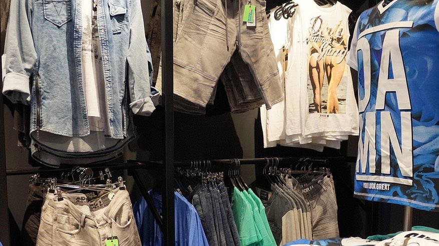 Главная картинка новости: В таких брюках будут ходить все этой осенью: эксперты назвали тренд золотого сезона