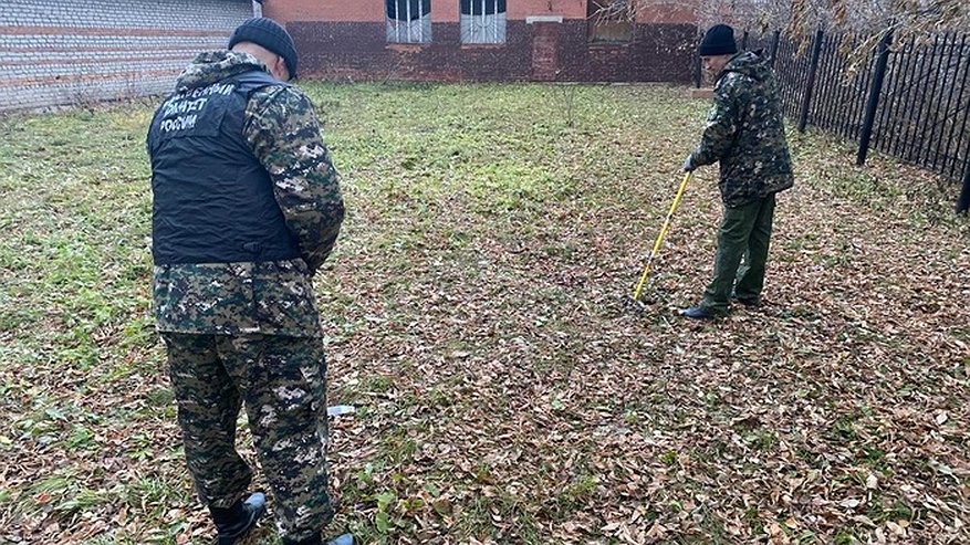 Главная картинка новости: В Артемовском под стражу взяты двое 18-летних, обвиняемых в жестоком убийстве местного жителя