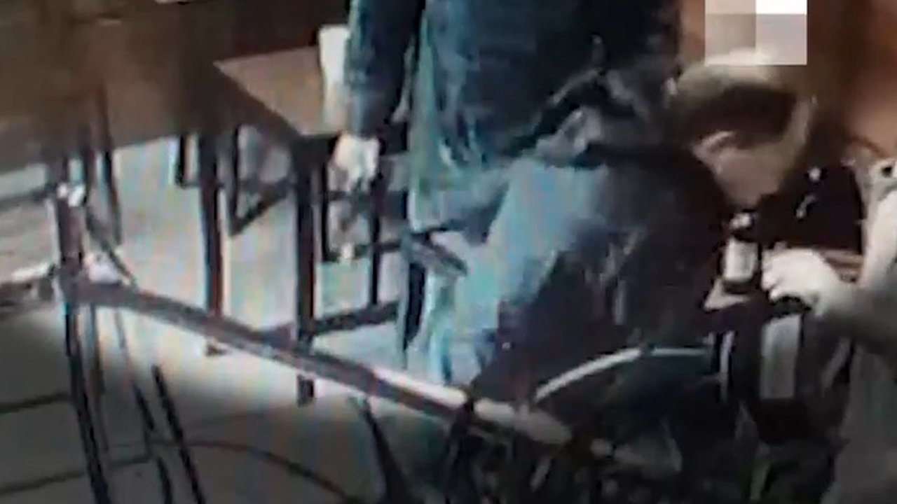 Главная картинка новости: Стало известно, кто зарезал мужчину на глазах у посетителей и сотрудников бара в Нижнего Тагила