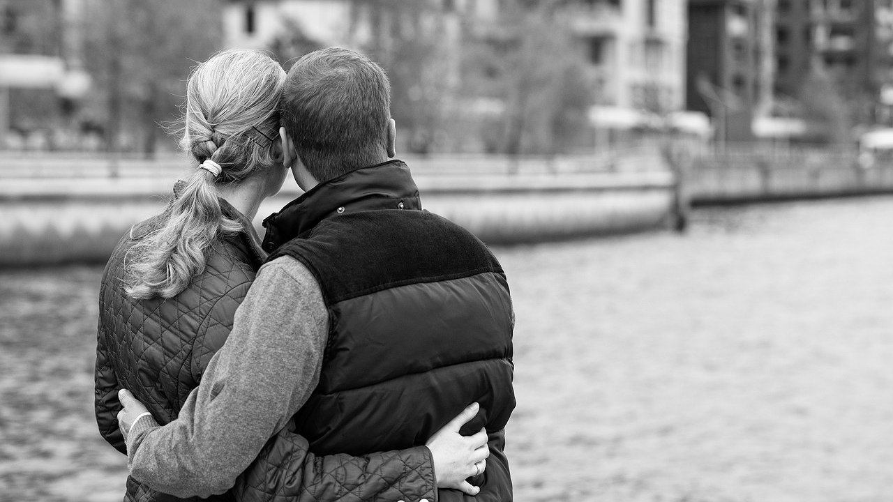 Главная картинка новости: Выигрышный билет плывет прямо в руки: Глоба назвала два знака, кого ожидает поразительная полоса везения в ноябре