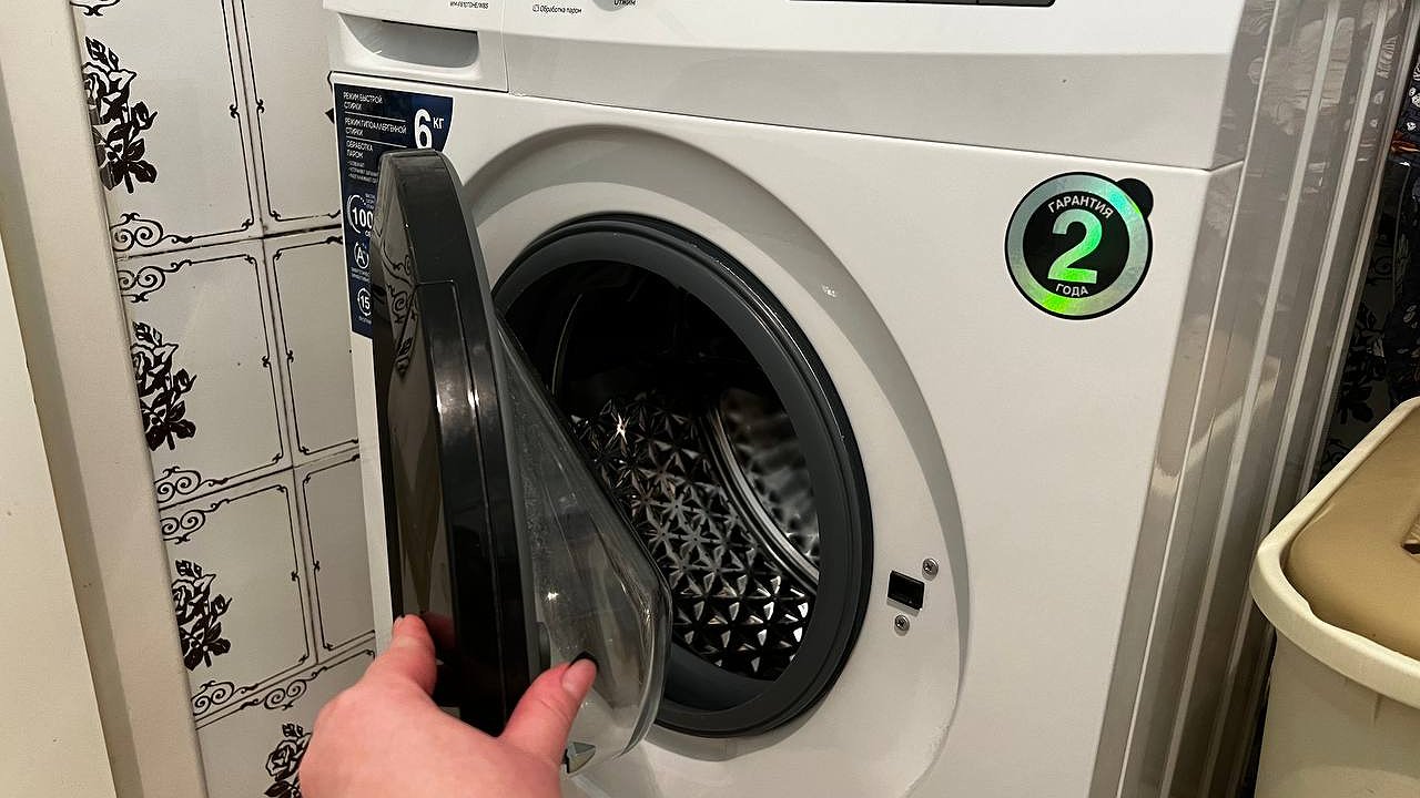 Главная картинка новости: Пару ложек в барабан машинки - и вещи как новые: мягкие, чистые, без разводов порошка