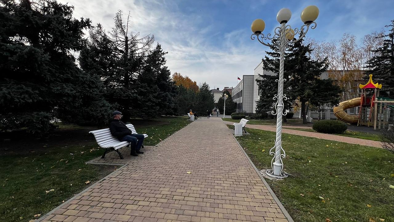 Главная картинка новости: Указ подписан: пенсионеров, которым от 60 до 85 лет, ждет огромный сюрприз в декабре