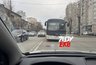 В Екатеринбурге засняли междугородный автобус жёстко нарушающий ПДД