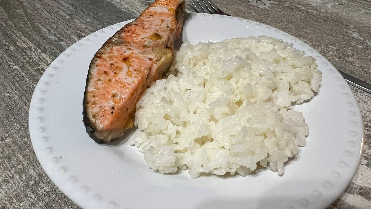 Главная картинка новости: Названа полезная рыба: ешьте ее по 3 раза в неделю, богата селеном, фосфором и хороша на вкус