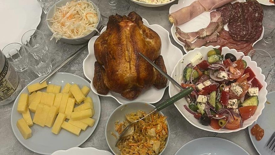 Главная картинка новости: Шикарная курочка по-французски - идея для вкусного ужина: готовим через день и не надоело