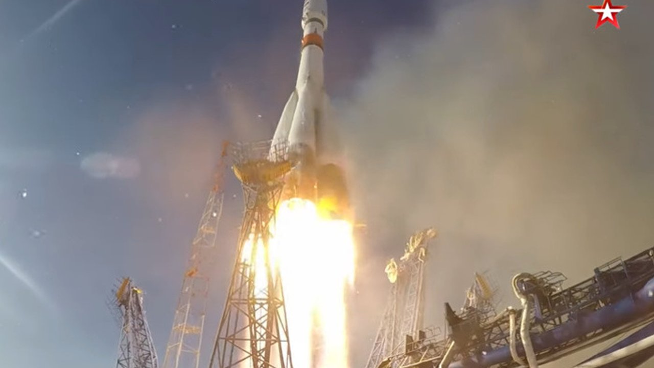 Главная картинка новости: Сюрприз из космоса: обломки ракеты упали на Свердловскую область