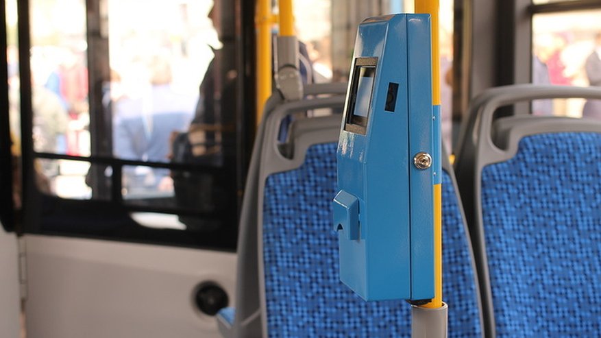 Главная картинка новости: Екатеринбургские маршруты №28 и №21 парализованы: власти обещают решение