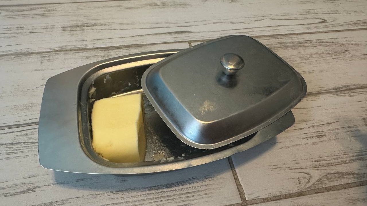 Главная картинка новости: Стало известно, кто в Свердловской области поставляет поддельное масло