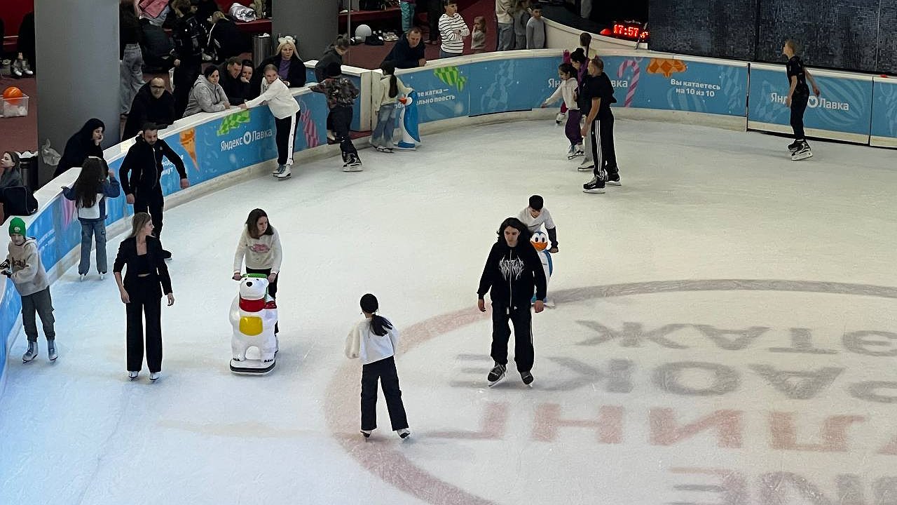 Главная картинка новости: Весенние каникулы отменили из-за ситуации в стране: родители впали в ступор