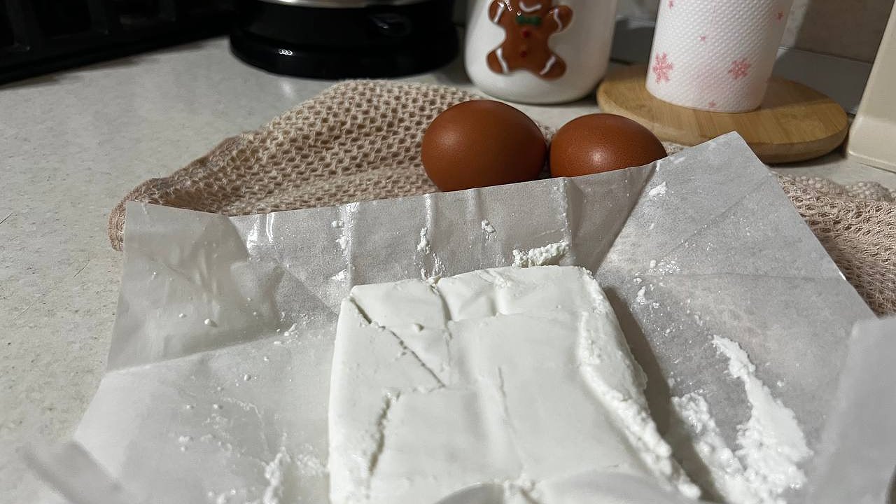 Главная картинка новости: Мясной клей в пачке: эксперты Роскачества определили худшие бренды творога