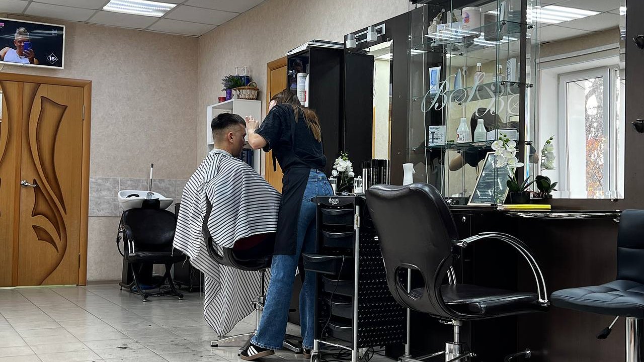 Главная картинка новости: 2 ложки — и на седину: о седых волосах можно забыть — вернули им естественный цвет