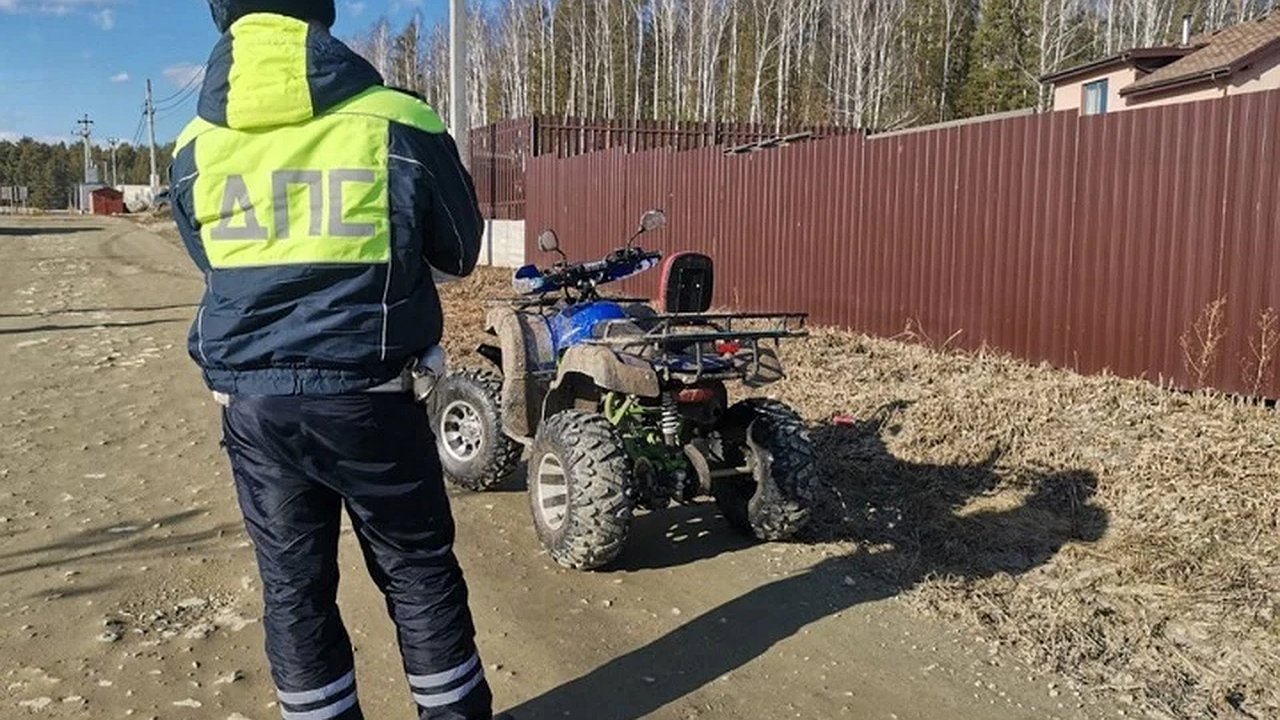 Главная картинка новости: В Березовском подросток на квадроцикле сбил женщину