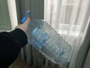 Разрезаю пластиковую бутылку - и любой засор вылетает со свистом: делаю так на постоянной основе - о вантузе и сантехниках забыла