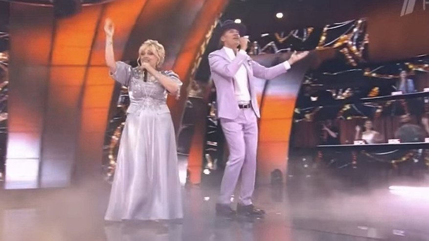 Главная картинка новости: «Хотим Кадышеву!» — школьники Екатеринбурга выбрали звезду для выпускного