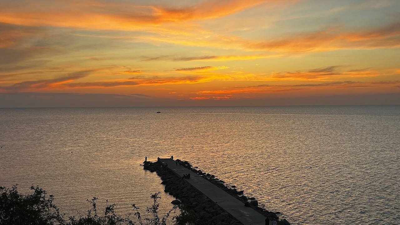 Главная картинка новости: Выходные решено изменить. В график майских праздников внесли изменения