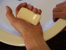 Сочетаем мыло с марганцовкой — и все проблемы решены: найден незаменимый лайфхак для хозяек