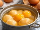 2 секунды - и от скорлупы на вареных яйцах не останется и следа: вот как правильно их чистить