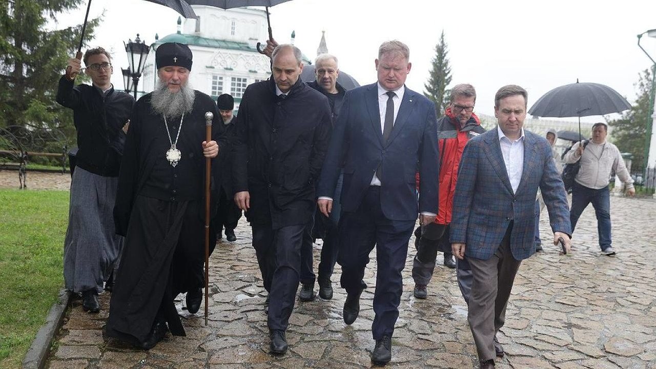 Главная картинка новости: В Верхотурье построят 30 домов для бюджетников