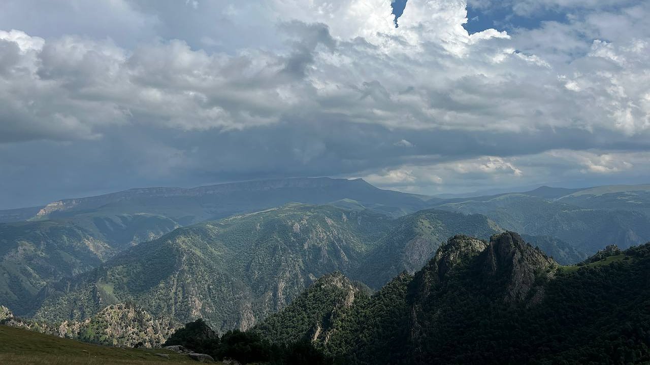 Главная картинка новости: Погода поменяется в одночасье: метеорологи назвали даты начала адской жары в России