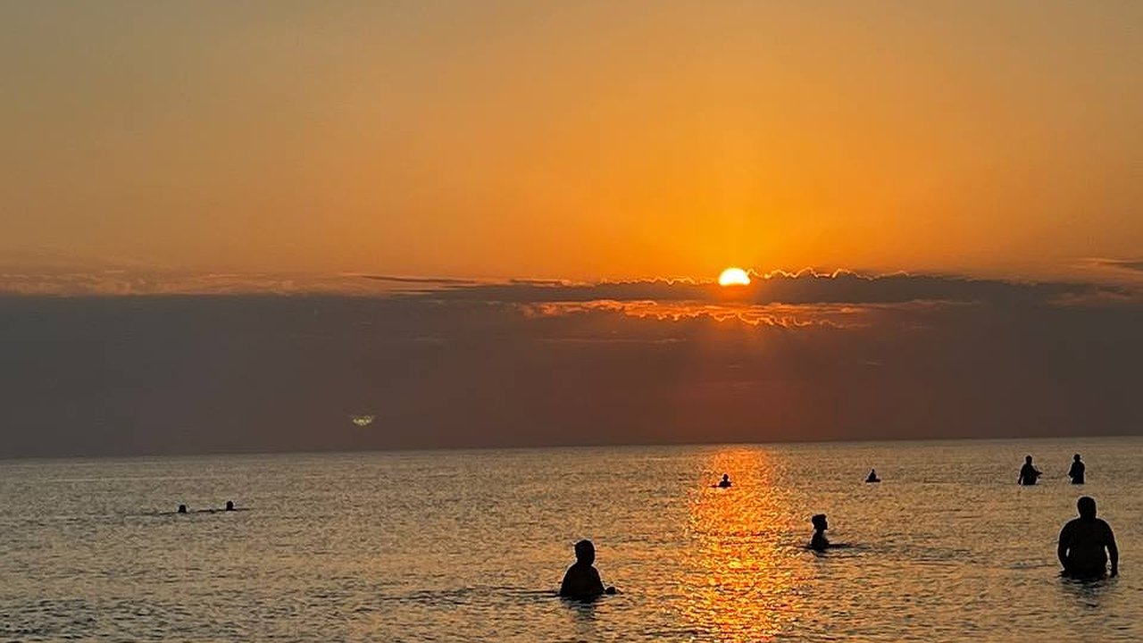 Главная картинка новости: Наконец-то: обнаружен самый чистый уголок Анапы в 2025 году, где можно купаться