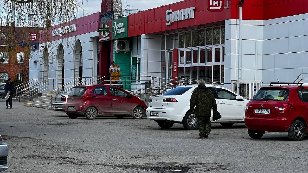 Главная картинка новости: Почему запрещено использовать пакеты из "Магнита" и Пятерочки" для мусора: теперь никогда не испачкаю их помоями