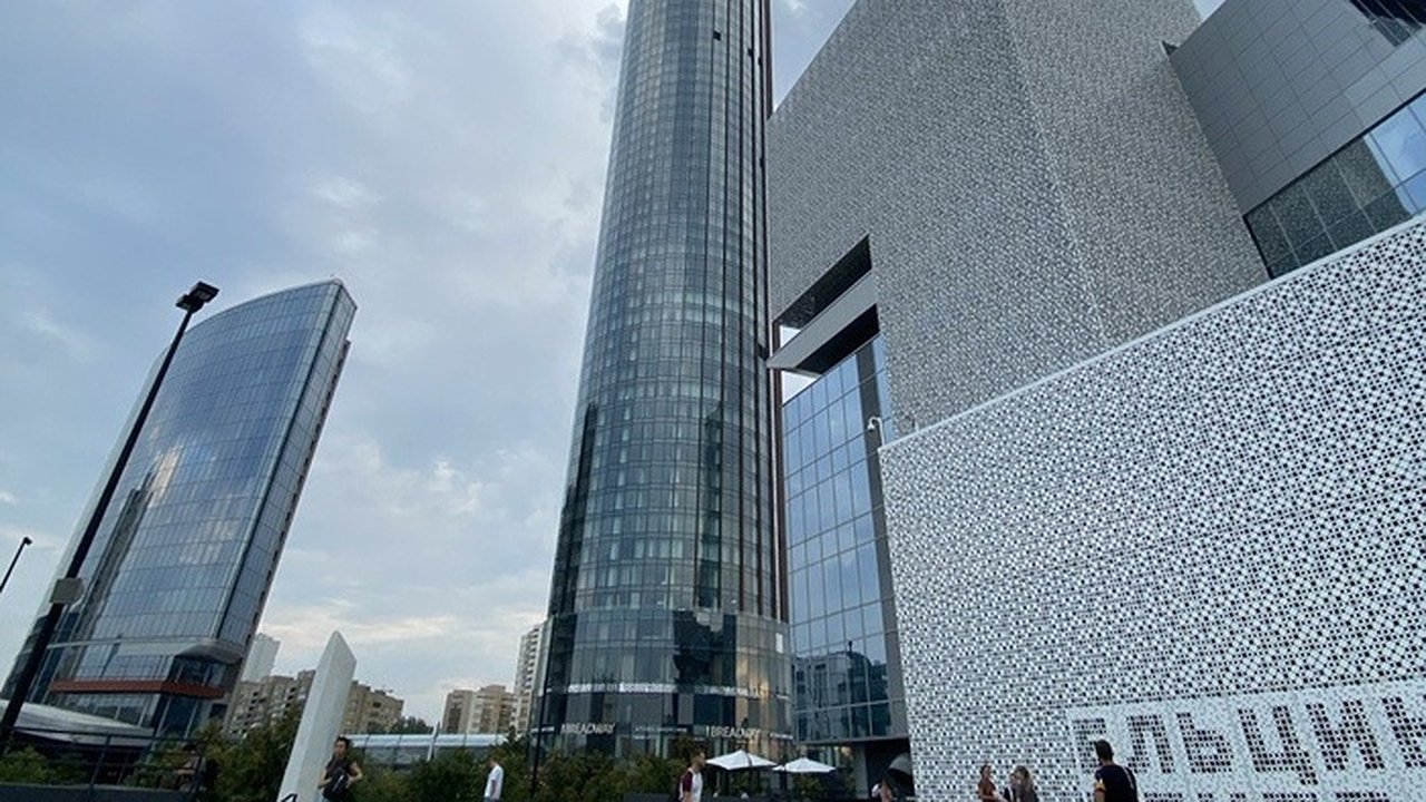 Главная картинка новости: Коммунисты требуют закрытия Ельцин Центра