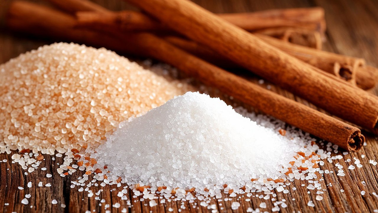 Главная картинка новости: Что ни в коем случае нельзя делать с сахаром — в дом нагрянут несчастья и неприятности