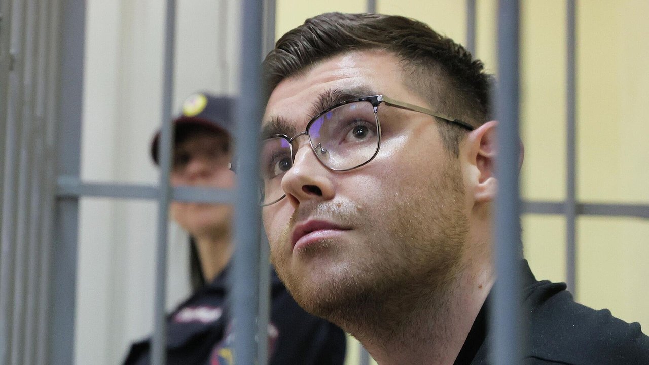 Главная картинка новости: Свердловский суд оставил в силе арест редактора