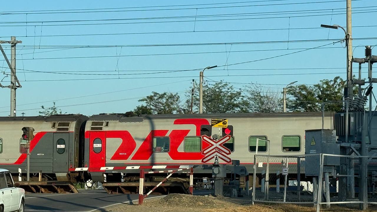 Главная картинка новости: "На одной из остановок заходит женщина с годовалым ребенком и требует, чтобы я покинула свою полку": что делать в такой ситуации