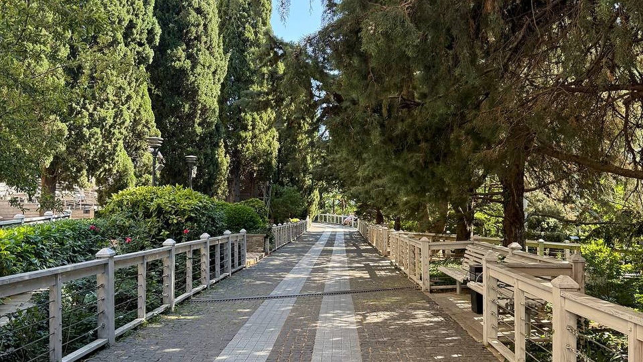 Главная картинка новости: Бабье лето-2025: синоптики указали точные даты и продолжительность летнего тепла