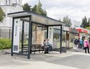Екатеринбург переоснащает транспортную инфраструктуру: в городе устанавливают современные стеклянные остановки