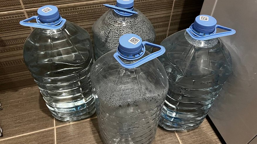 Главная картинка новости: Берегу 5-литровые бутылки как зеницу ока — делаю из них то, что гарантирует идеальный порядок в доме