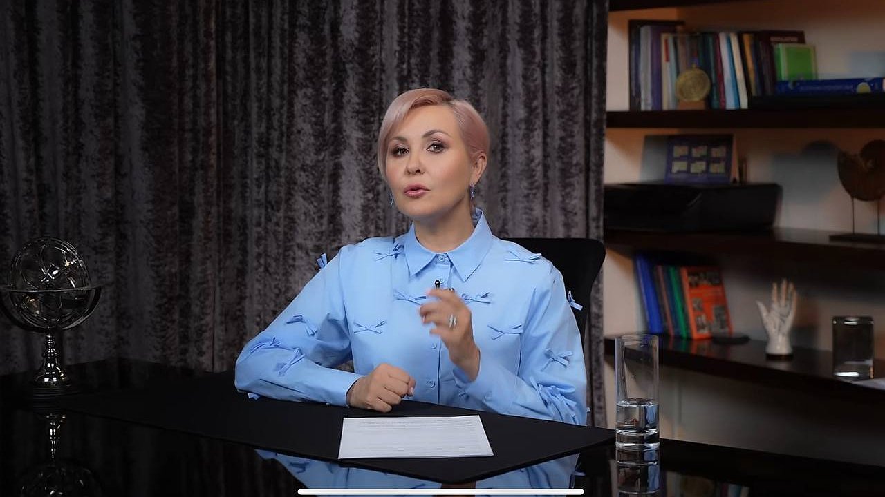 Главная картинка новости: Непростое время: кому стоит быть осторожнее в сентябре 2025 года – прогноз Володиной