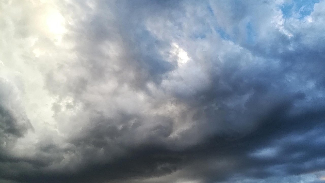 Главная картинка новости: Появились новые данные: синоптики изменили прогноз на ближайшие дни