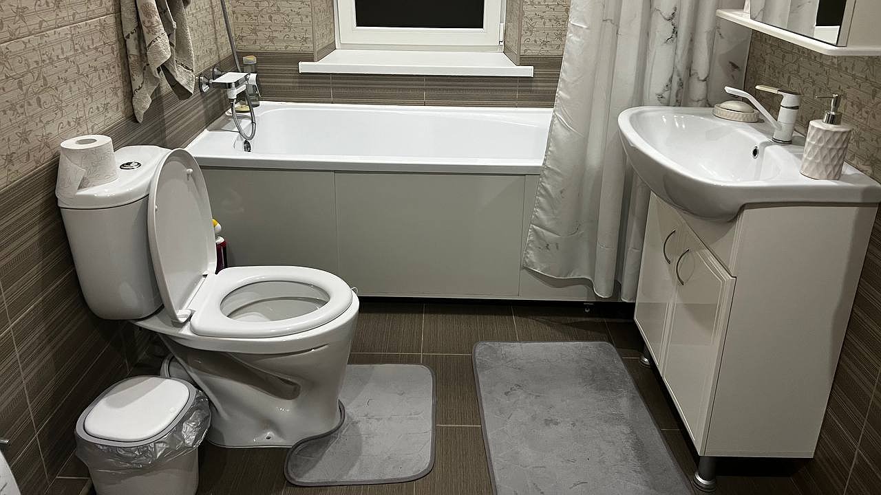 Главная картинка новости: Поздно понял, почему нельзя смывать туалетную бумагу в унитаз: ошибка, которая дорого обходится