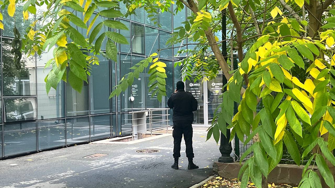 Главная картинка новости: Силовики пришли в «Облкоммунэнерго» на фоне иска о национализации