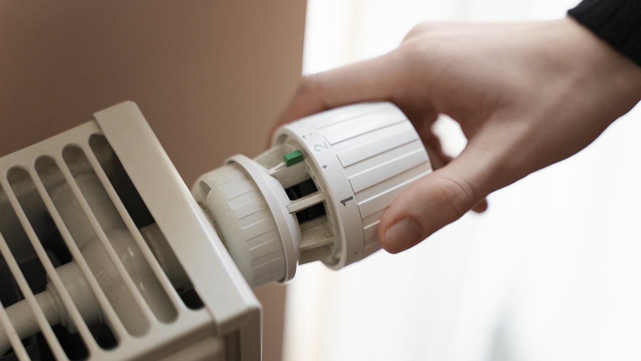 Главная картинка новости: Тепло пришло в соцобъекты: в Свердловской области стартовал отопительный сезон