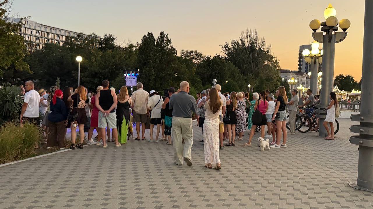 Главная картинка новости: 5 октября признали праздничным днем: стало известно, как граждане будут отдыхать в этот день