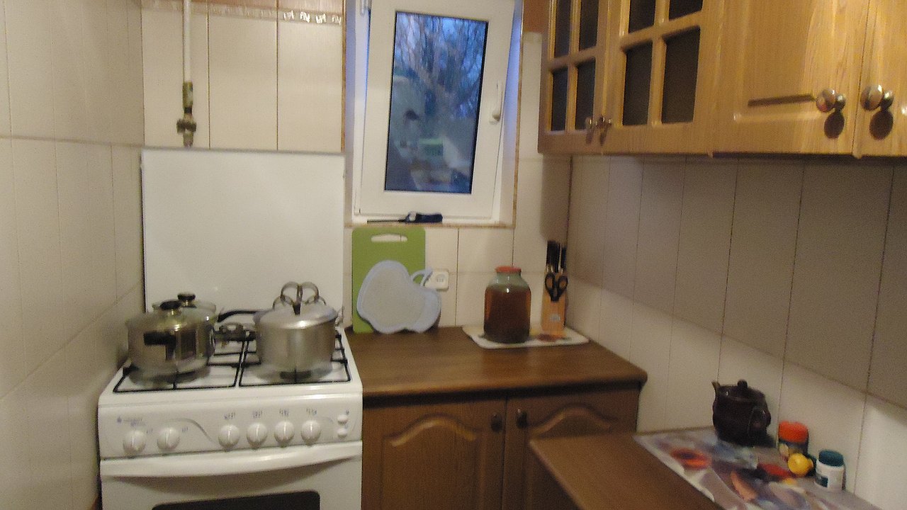 Главная картинка новости: Почему продвинутые хозяева давно не устанавливают вытяжки на кухни: нашли более удобный вариант, и он лучше во всем