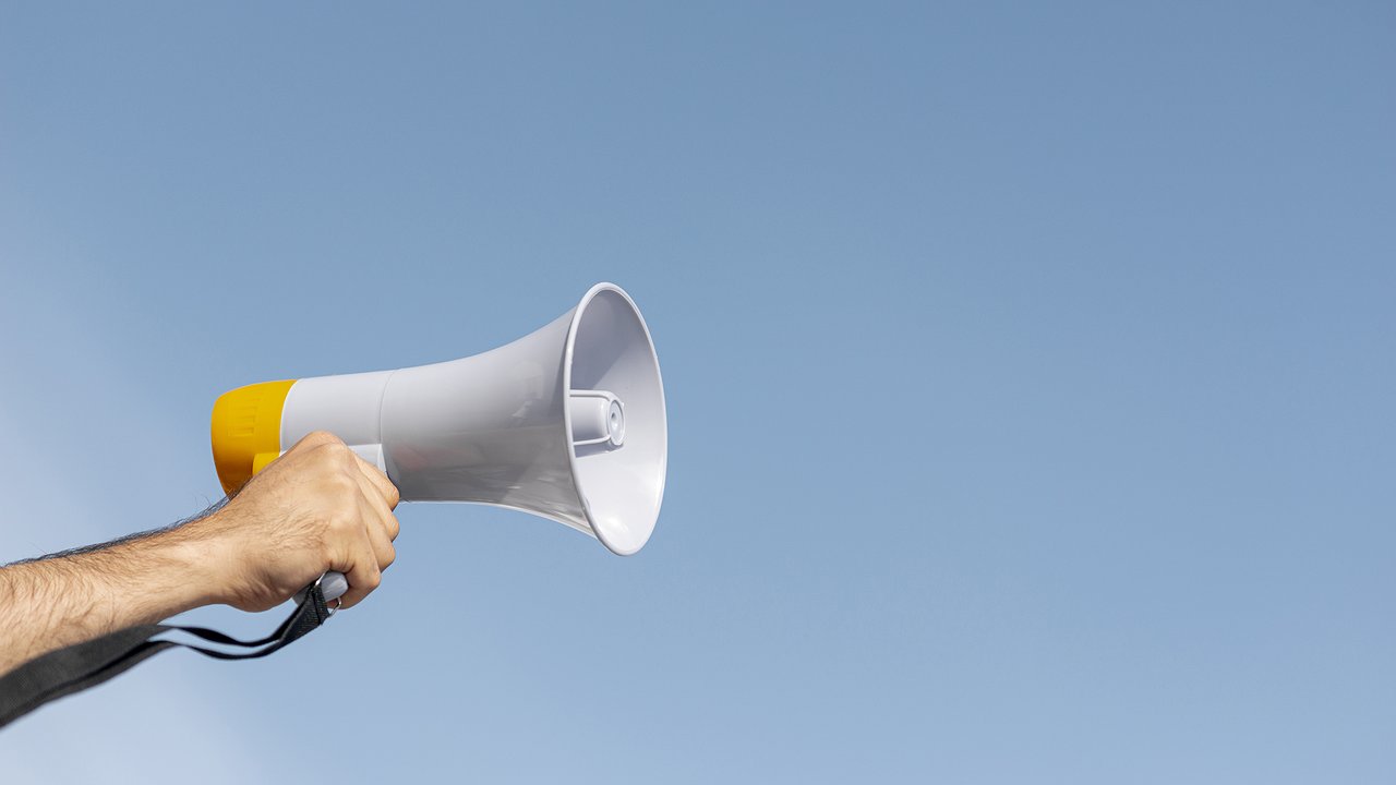 Главная картинка новости: Вой сирен и отключение телевизоров: что ждет Екатеринбург 1 октября